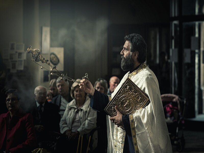 soñar con sacerdote